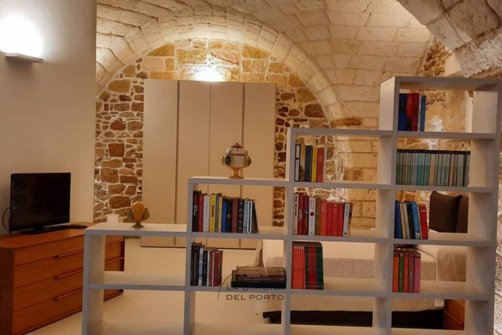 La Dimora Del Porto Villa Бриндизи Екстериор снимка